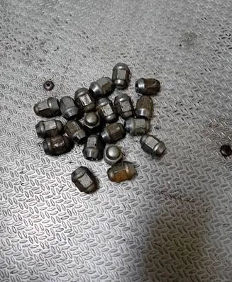 Suzuki Jimny Nuts/bolts 