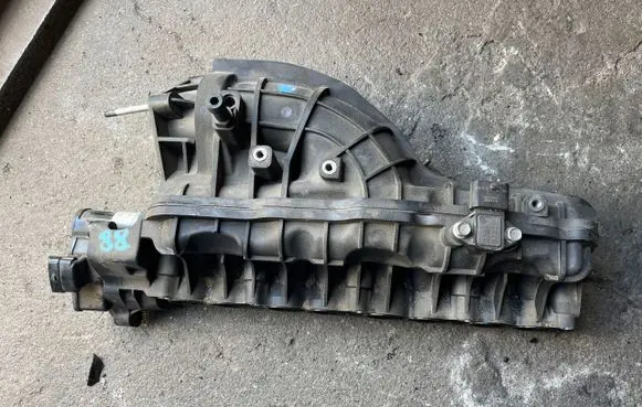 KIA Sorento Intake manifold 283812F600