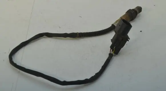 Audi A4 S4 B5 8D Lambda probe sensor 137906265