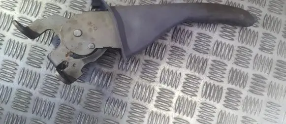 Hyundai Trajet Handbrake/parking brake lever assembly