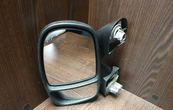 Nissan Primastar Front door electric wing mirror 9630200Q1E 9630200Q1F
