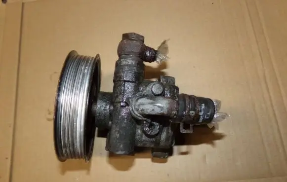 Skoda Octavia Mk1 (1U) Power steering pump