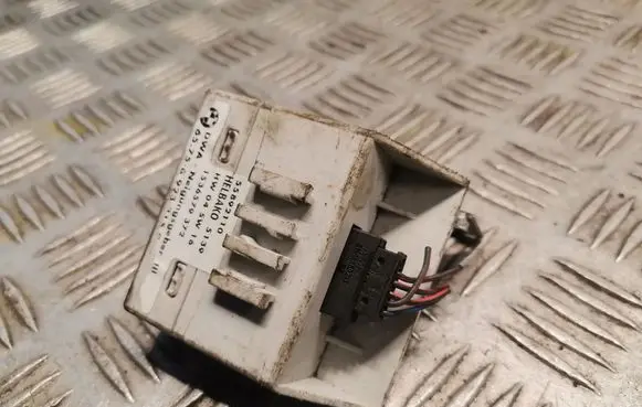 BMW 5 E39 Alarm movement detector/sensor 6923215