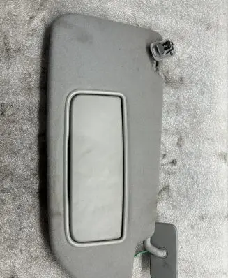 Volvo V70 Sun visor