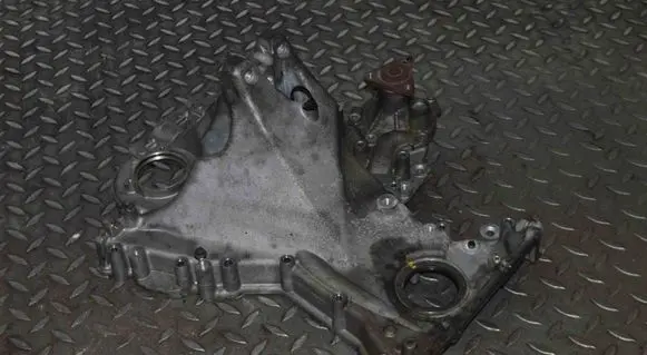 Ford Focus Timing chain cover 6M5G6059GC