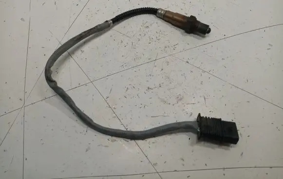 BMW 4 F32 F33 Lambda probe sensor 7589122 11787589122 0258010418