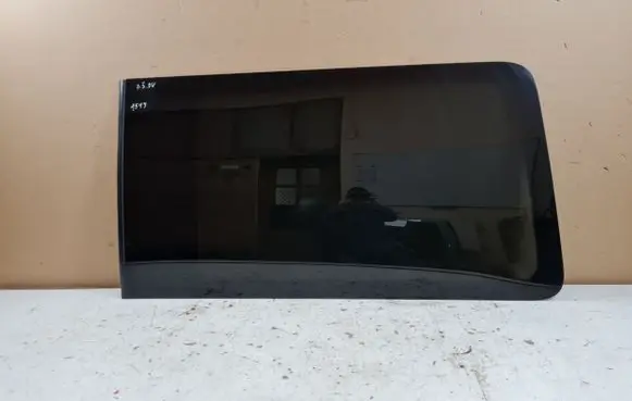 Ford Transit Sliding door window/glass GK31829750B