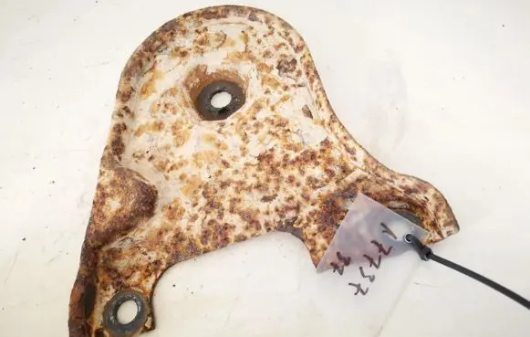 Ford Galaxy Engine mounting bracket