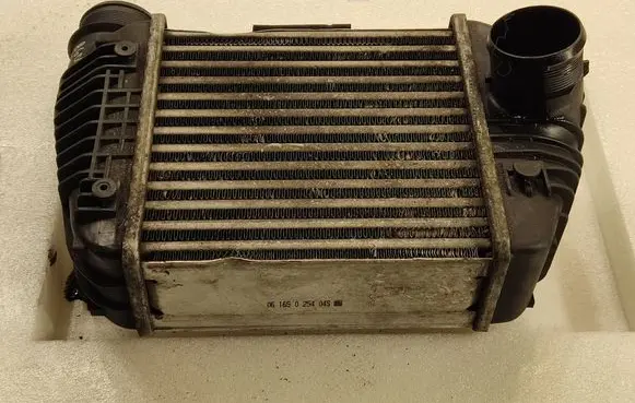 Audi A6 S6 C6 4F Intercooler radiator 06165025404S