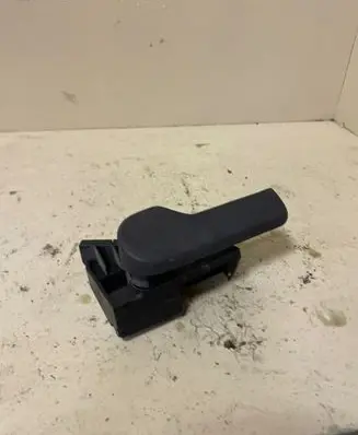 Volkswagen Jetta V Engine bonnet (hood) release handle 1K1823633