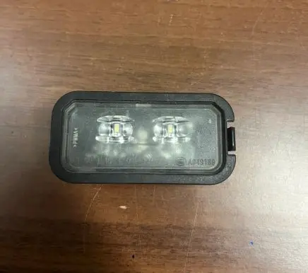 Opel Insignia B Number plate light 39068024