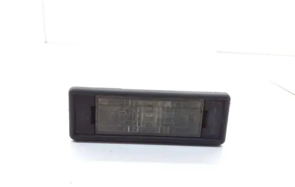 Peugeot 406 Number plate light E290146