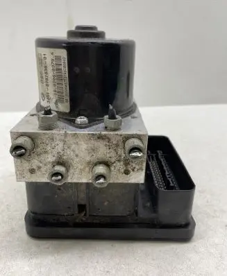 BMW 1 E81 E87 ABS Pump 6787837 000404014F2 10096008413
