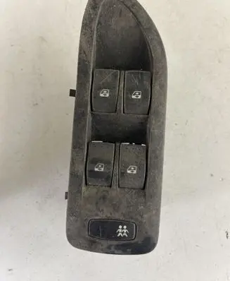 Renault Laguna II Electric window control switch 8200015085 8200015088