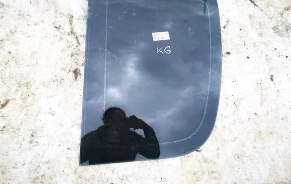 Rear side window