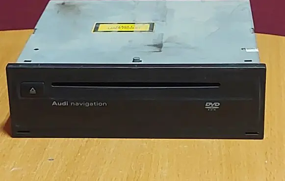 Audi A6 S6 C6 4F Navigation unit CD/DVD player 4E0910887D 4E0919887C