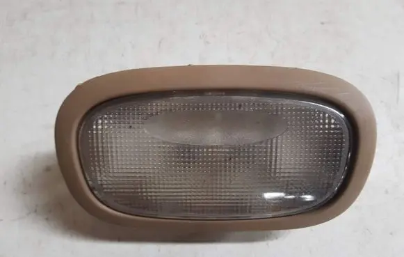Jeep Grand Cherokee (WJ) Rear seat light
