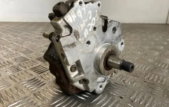 Ford Focus C-MAX Fuel injection high pressure pump 9651844380 0445010089 049683