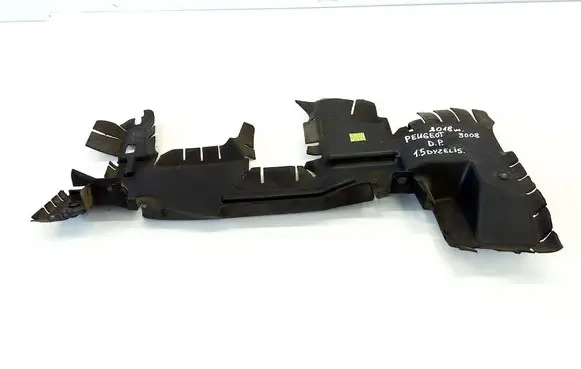 Peugeot 3008 II Intercooler air guide/duct channel 9813328780
