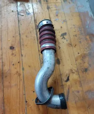 Intercooler hose/pipe