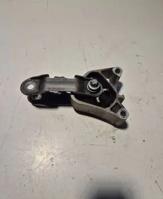 Mercedes-Benz B W246 W242 Engine mount bracket A2462400809