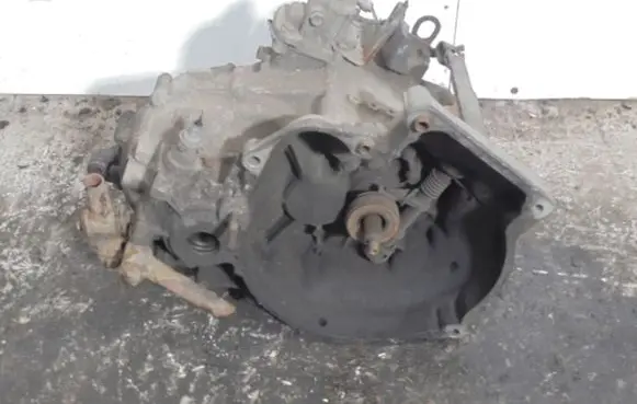 Suzuki Swift Cultus Manual 4 speed gearbox R446205