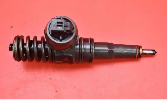 Seat Alhambra (Mk1) Fuel injector 0414720038