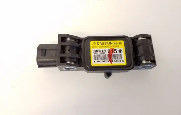 Mitsubishi Grandis Airbag deployment crash/impact sensor 8651A015