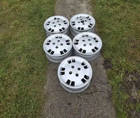 Ford Sierra R14 alloy rim 89BBAA