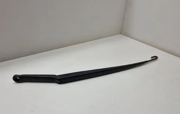 BMW 3 E46 Front wiper blade arm 7007128
