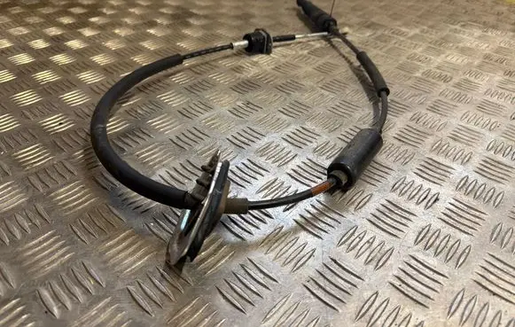 KIA Sportage Gear shift cable linkage 46790F1010