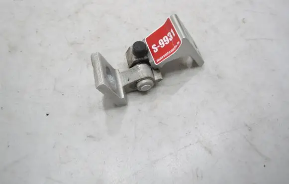 Volkswagen Sharan Front door upper hinge 7N0831402 A046574