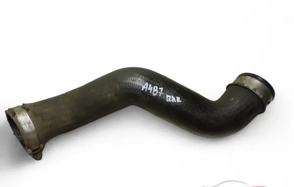 Audi A4 S4 B7 8E 8H Engine coolant pipe/hose
