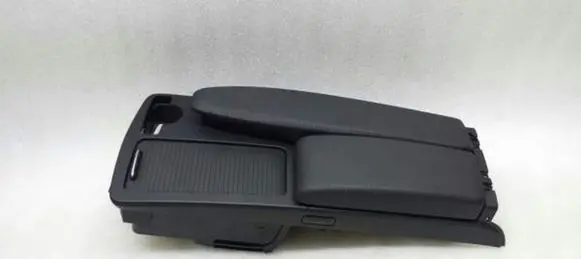 Mercedes-Benz C W204 Armrest A2046801339
