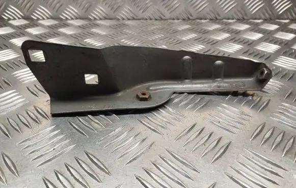Peugeot 607 Fender mounting bracket 500487B