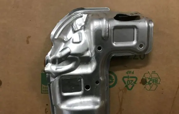 Audi A1 Heat shield in engine bay 04C253041H