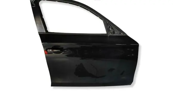 BMW 1 E81 E87 Front door 
