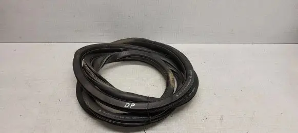 Volkswagen Caddy Front door rubber seal 2K0837911H