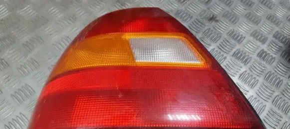 Honda Civic Rear/tail lights e110084