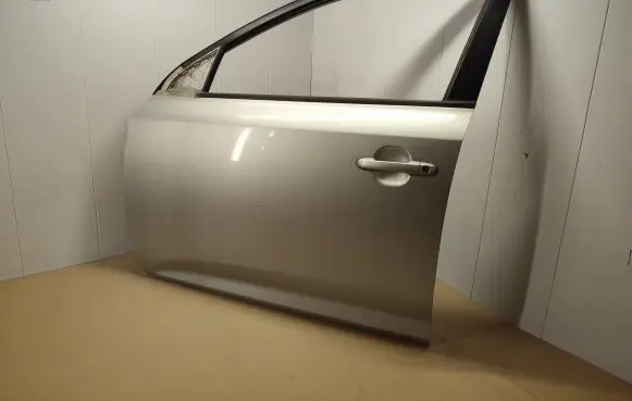 KIA Ceed Front door