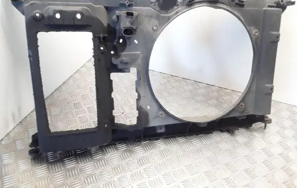 Peugeot 308 Radiator support slam panel