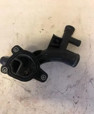 Thermostat/thermostat housing