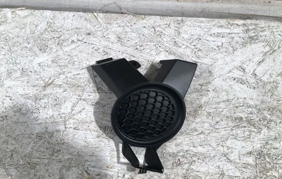 Nissan Qashqai Front bumper lower grill 62256jd000