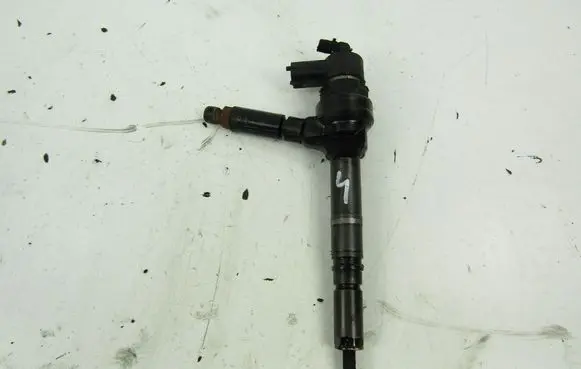Opel Astra H Fuel injector 0445110175