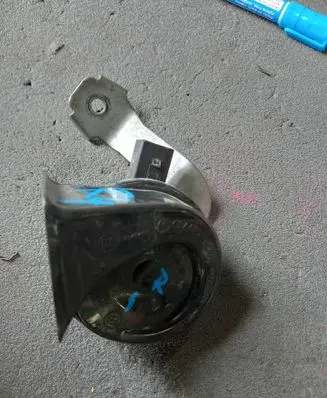 Skoda Superb B6 (3T) Horn signal 1K0951223B 1T0951206E