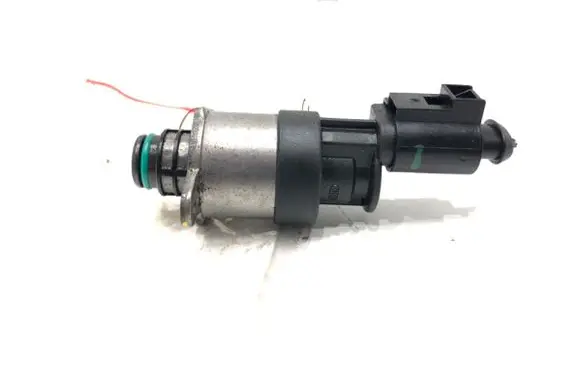 Audi A6 S6 C7 4G Fuel pressure regulator 0928400799