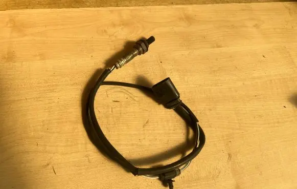 Volkswagen PASSAT B5.5 Lambda probe sensor 06B906265B