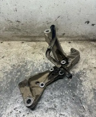 Seat Toledo III (5P) Engine mounting bracket 1K0199295E