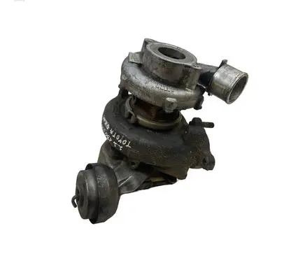 Toyota Avensis T250 Turbo 172010R021 07070500367