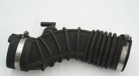 Air intake hose/pipe